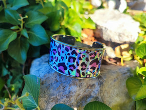 Holographic pink panther bracelet