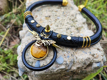 Load image into Gallery viewer, Tiger Eye &amp; gold bee necklace