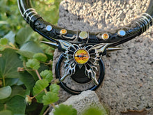 Laden Sie das Bild in den Galerie-Viewer, Black onyx Butterfly Necklace