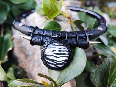 Black Zebra Dark-Jungle Necklace