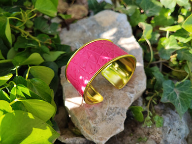 Gold pink bracelet
