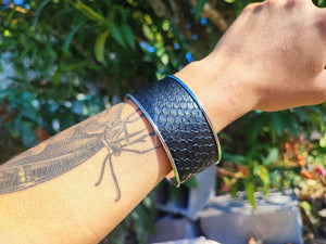 Black mat snake Bracelet