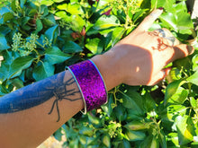 Carregar imagem no visualizador da galeria, Glitter purple bracelet